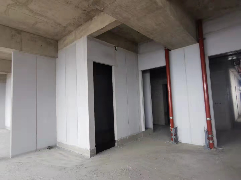 alc隔墻板是否容易進(jìn)行切割和定制？